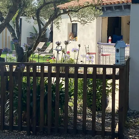 Les Oliviers Villemoustaussou